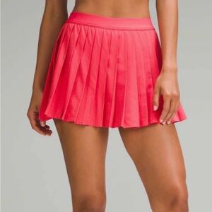 Lululemon High Rise Pleated Skirt